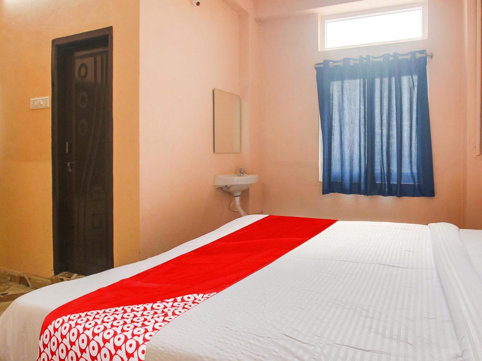 Hotel O R.J.International Pedda Ambarpet Exterior foto