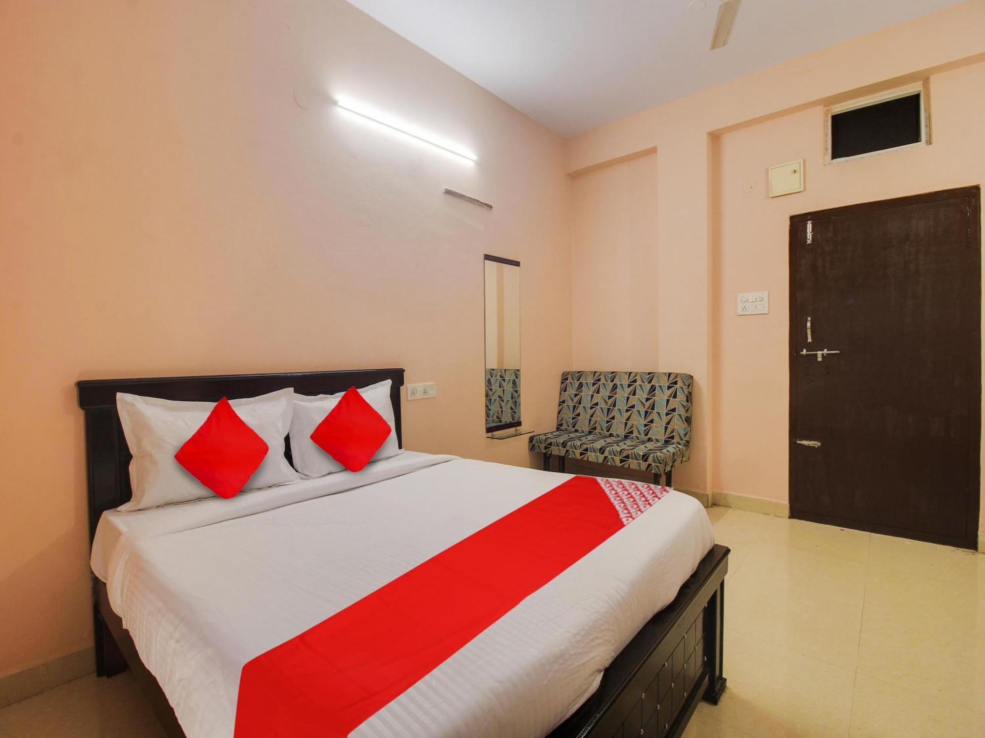 Hotel O R.J.International Pedda Ambarpet Exterior foto